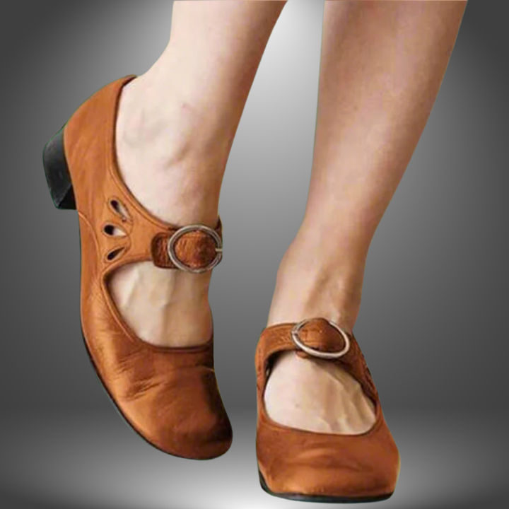 Monique - Vintage Sandals