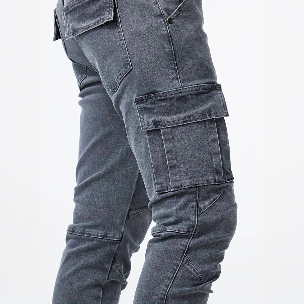 Stylish Urban Cargo Jeans in Trendy Denim