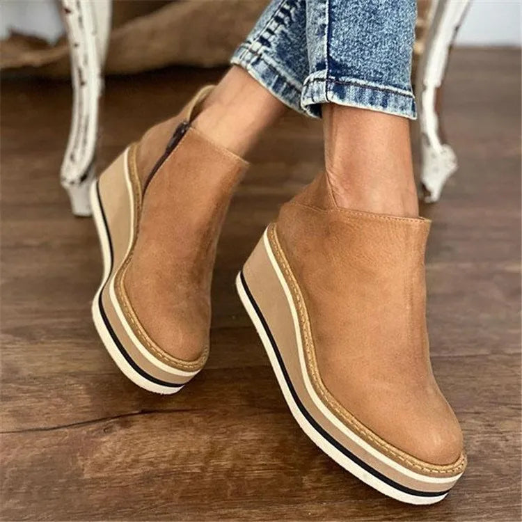 Zoe - Casual Ankle Boots