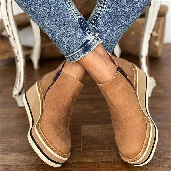 Zoe - Casual Ankle Boots