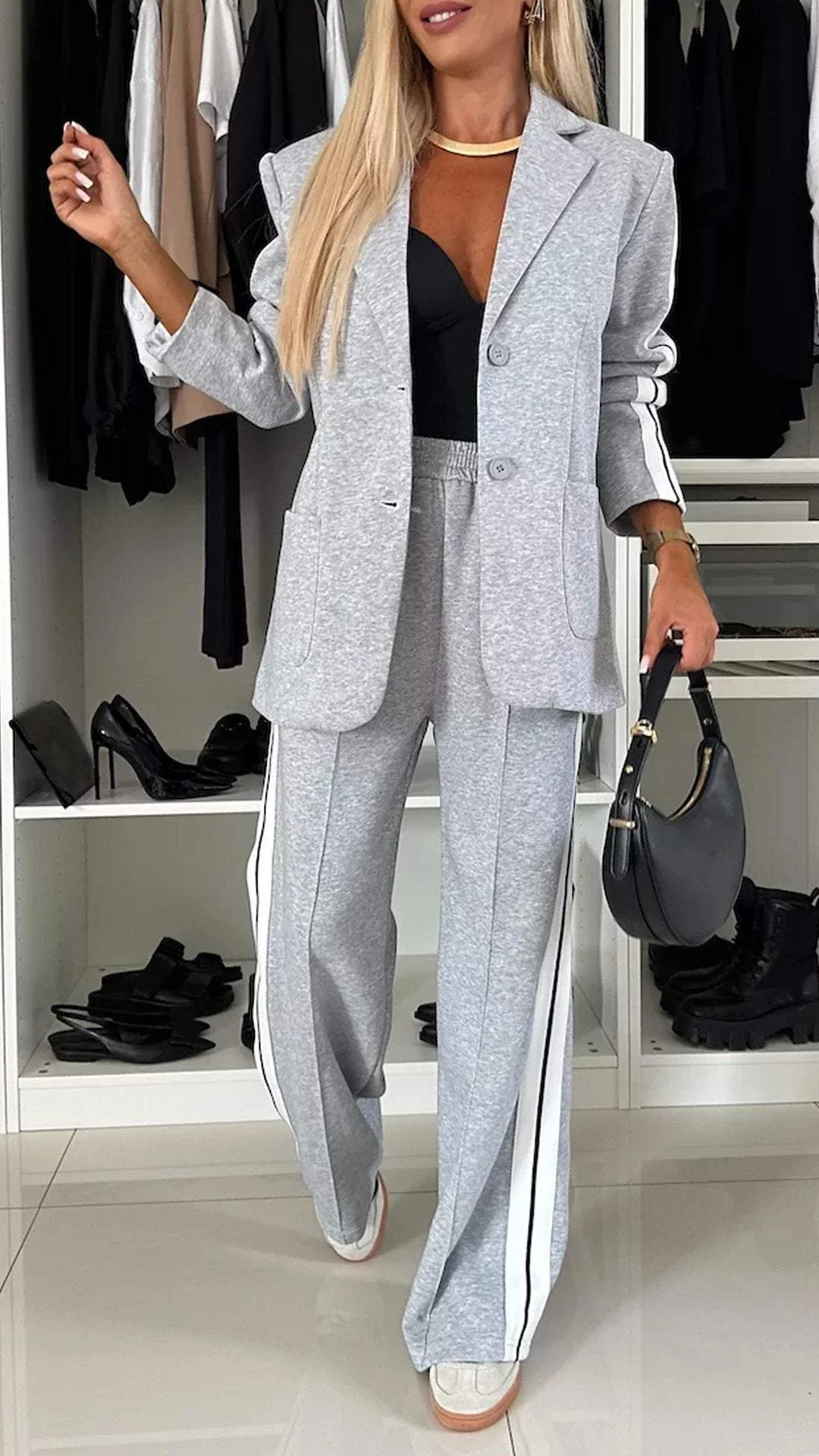 Chic & Stylish Savvy Suit