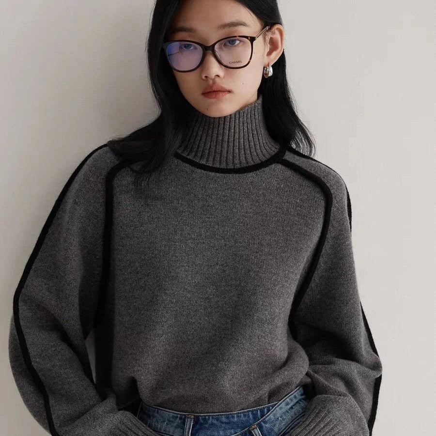 Zoe - Stylish Turtleneck Sweater